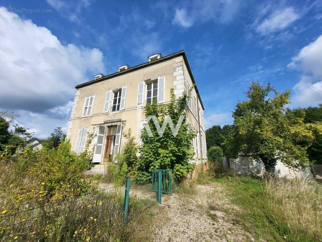 Appartement à MOUSSEAUX-LES-BRAY