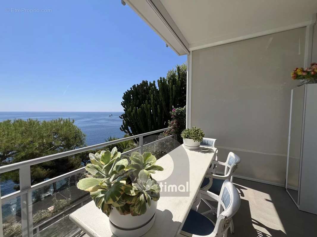 Appartement à ROQUEBRUNE-CAP-MARTIN