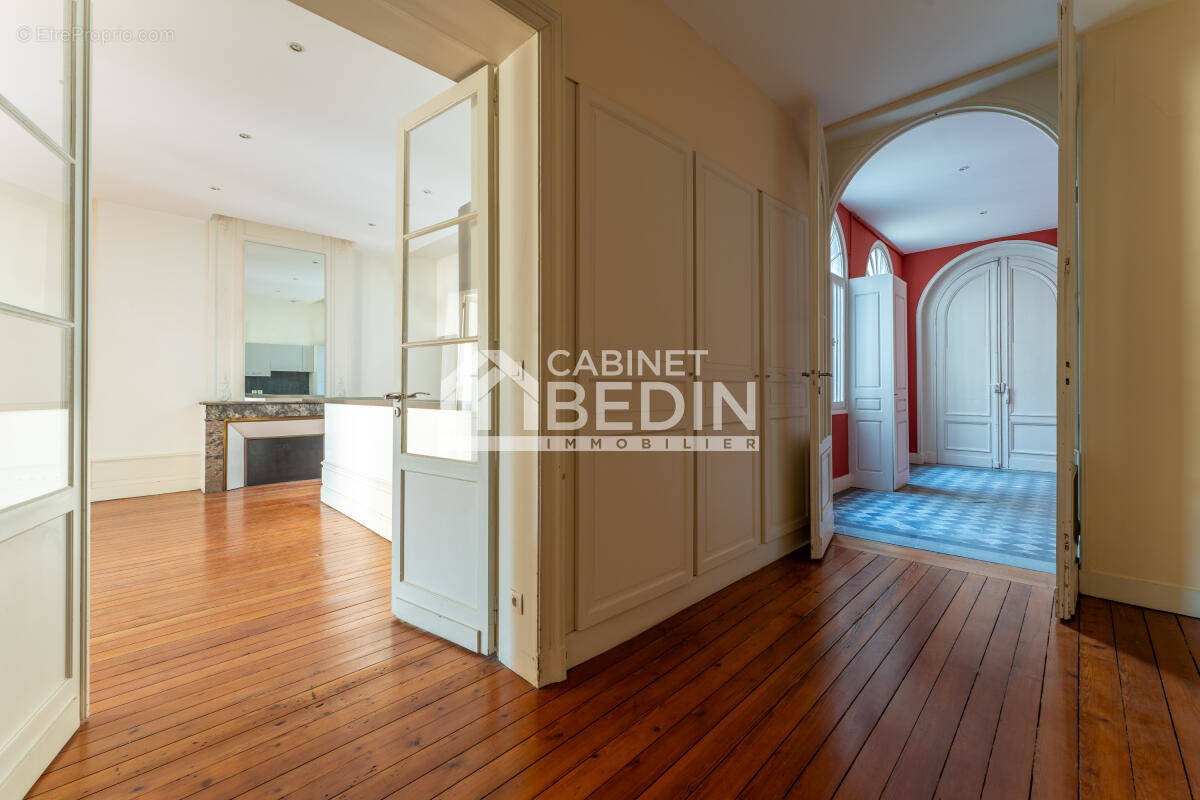 Appartement à BORDEAUX