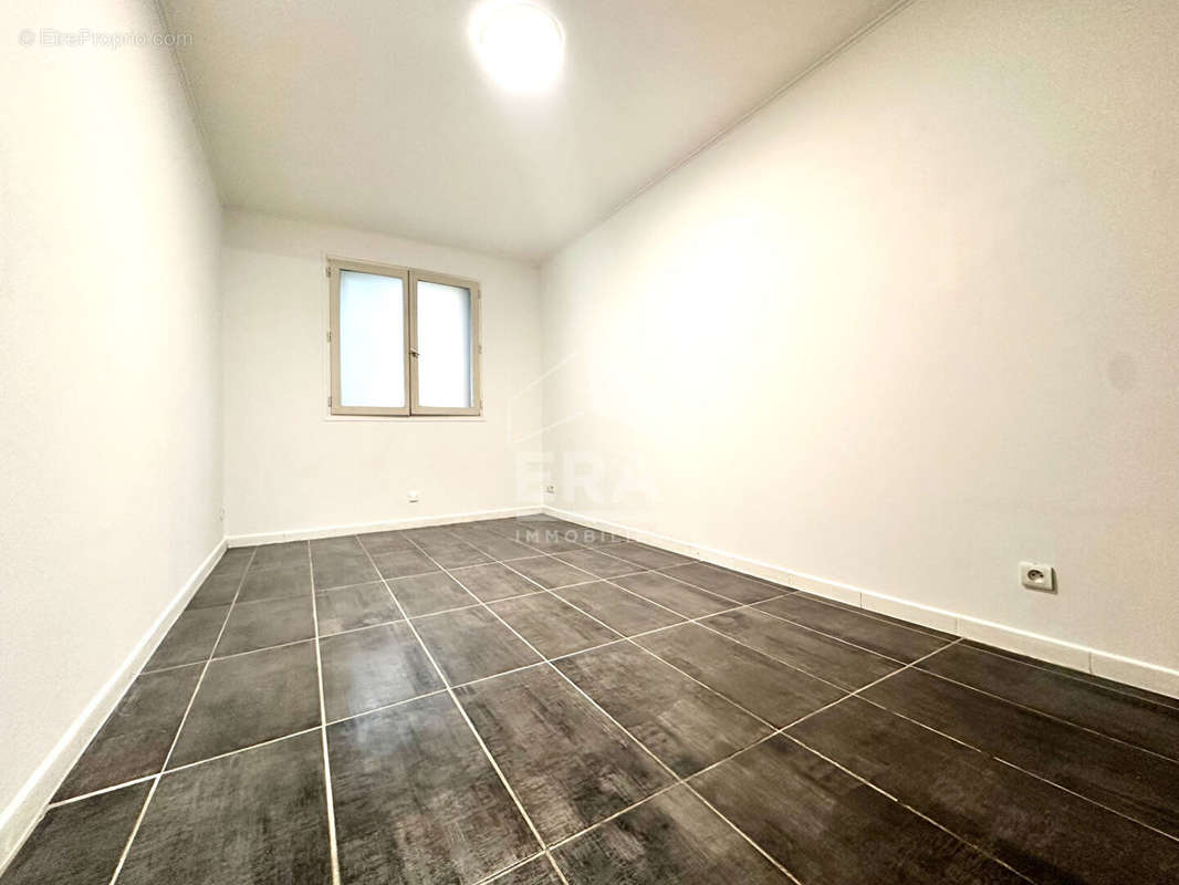 Appartement à MARSEILLE-11E