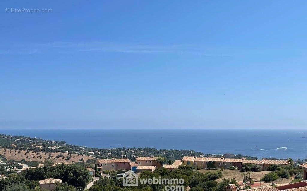 Vue mer Panoramique pour ce bien - Appartement à LES ISSAMBRES