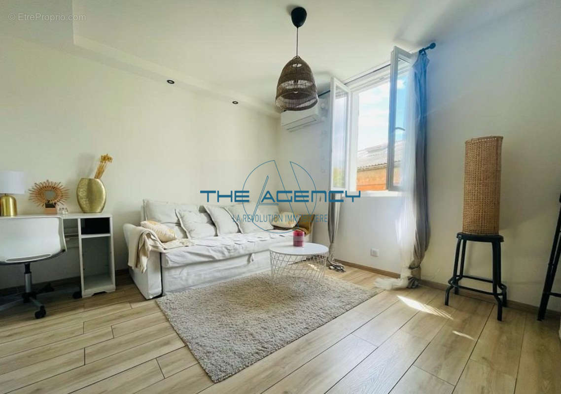 Appartement à MARSEILLE-10E