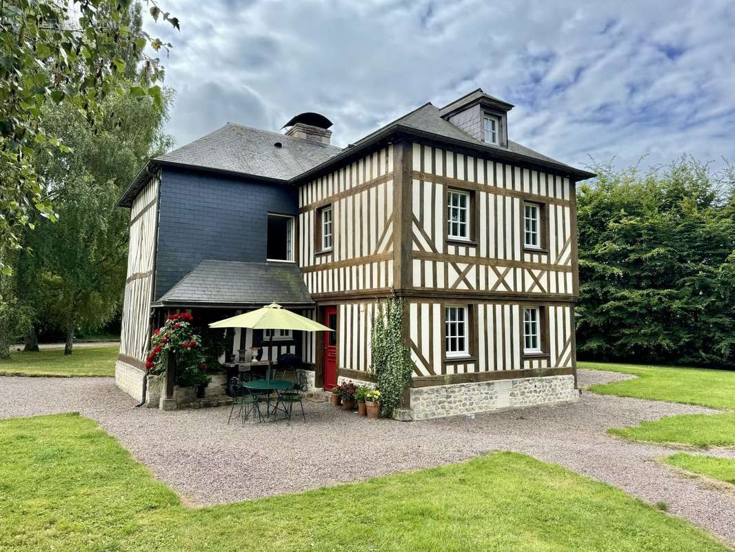 FACADE ARRIERE  - Maison à PONT-L&#039;EVEQUE