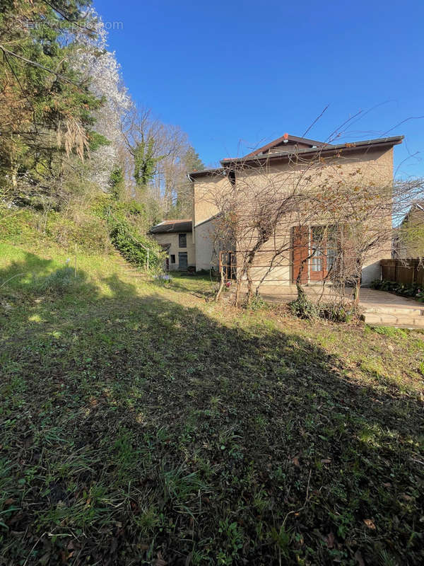 Maison à TREVOUX