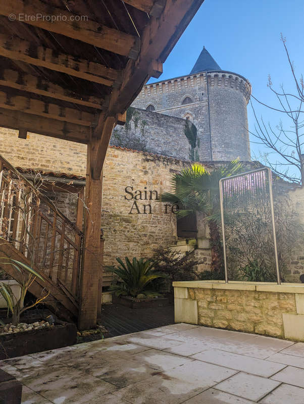 Maison à VERTEUIL-SUR-CHARENTE