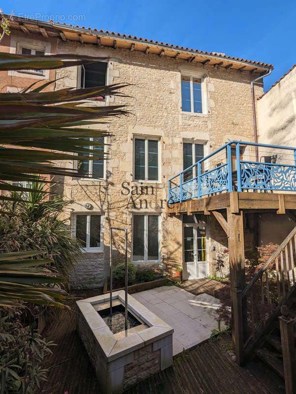 Maison à VERTEUIL-SUR-CHARENTE