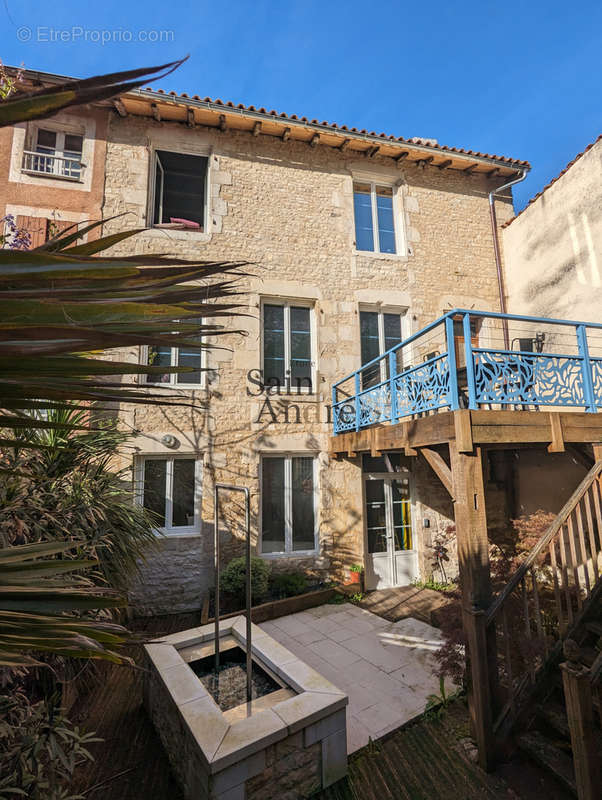 Maison à VERTEUIL-SUR-CHARENTE