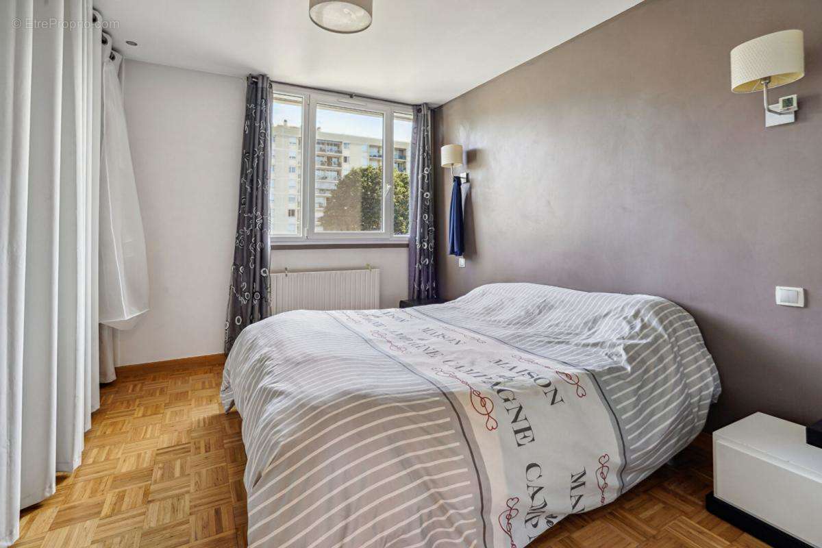 Appartement à FONTAINES-SUR-SAONE