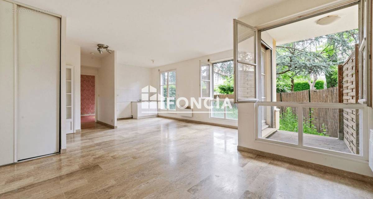 Appartement à LYON-5E