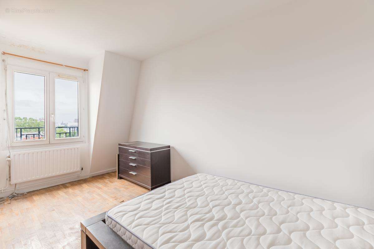 Appartement à AUBERVILLIERS