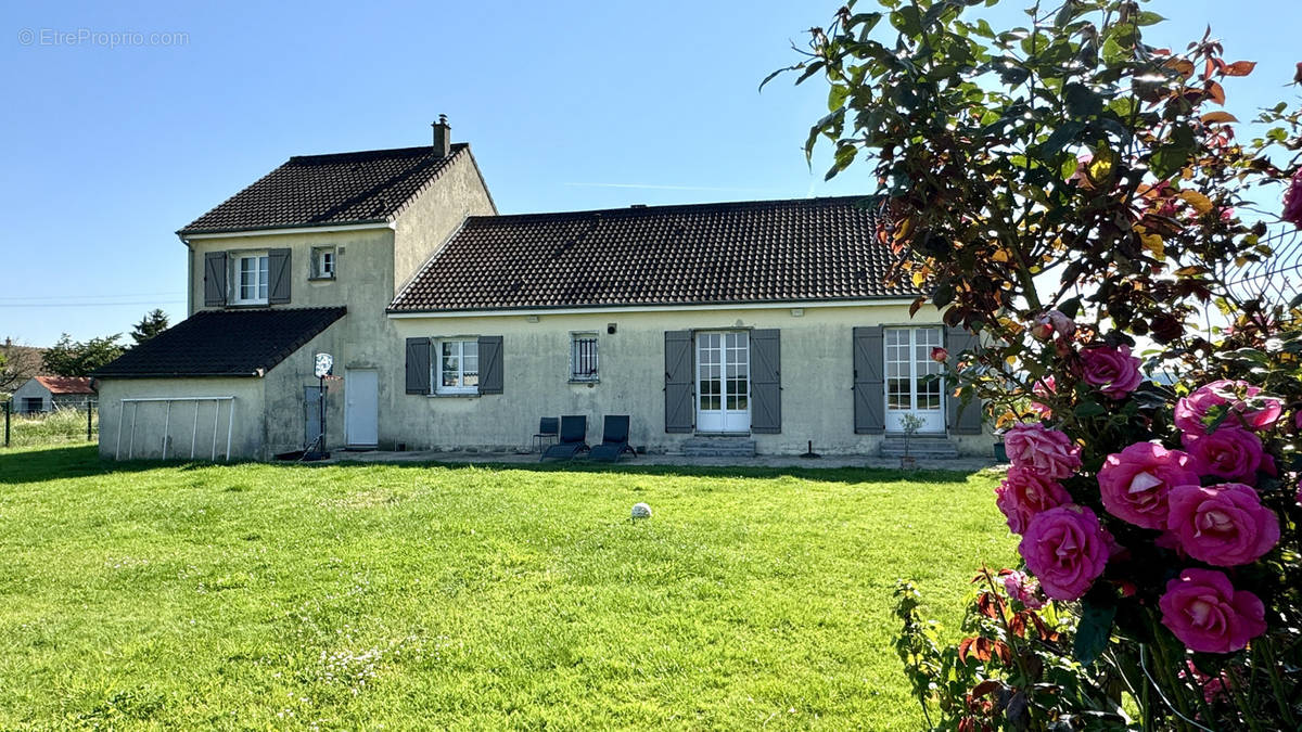 Maison à NANTEUIL-LES-MEAUX