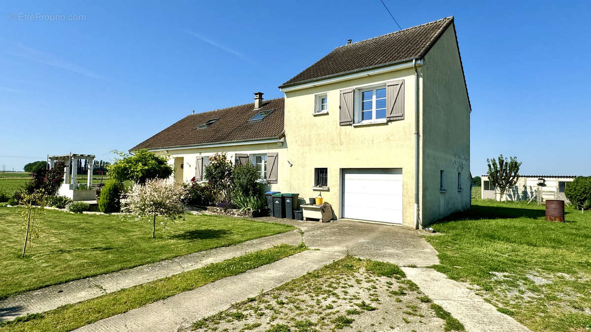 Maison à NANTEUIL-LES-MEAUX