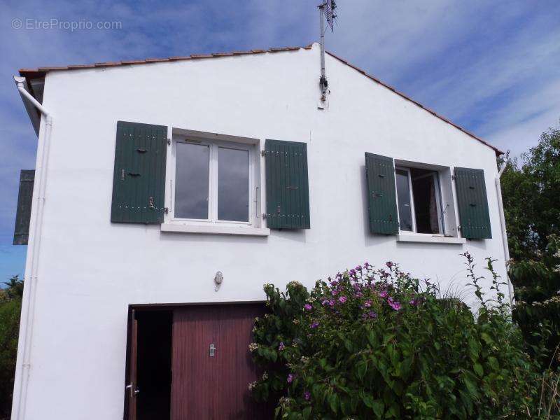 Maison à SAINT-CLEMENT-DES-BALEINES