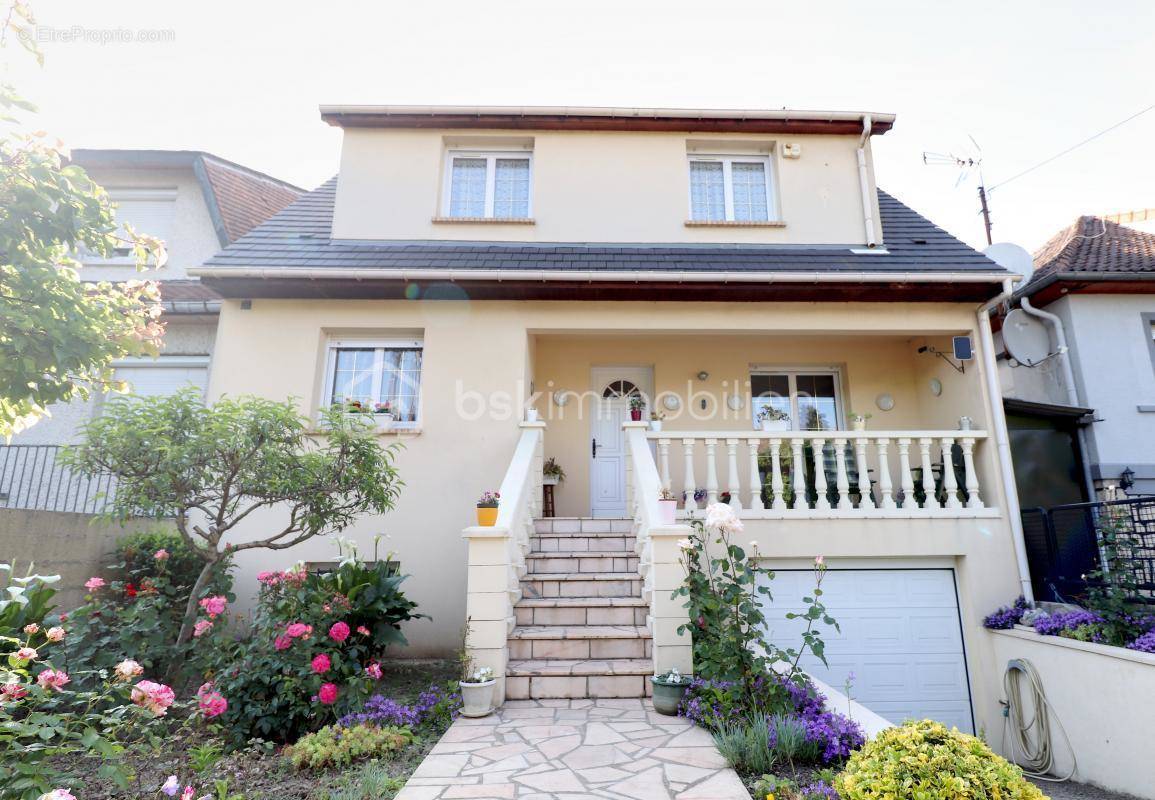 Maison à AULNAY-SOUS-BOIS