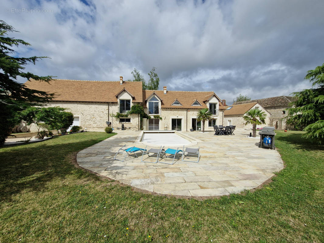 Maison à LONGNES