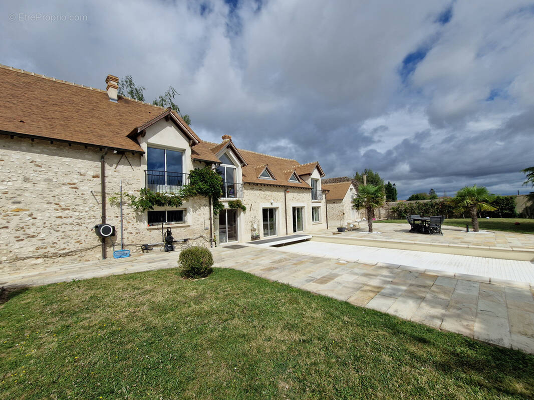 Maison à LONGNES