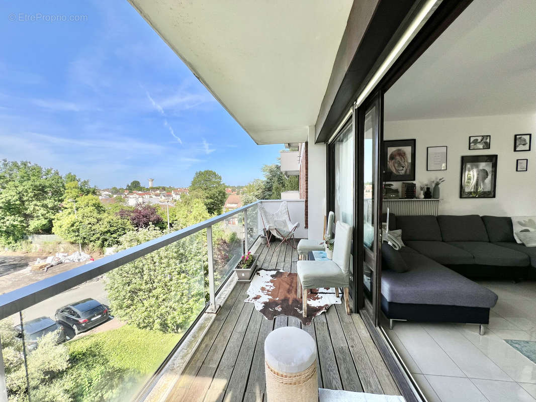 Appartement à JOUY-EN-JOSAS