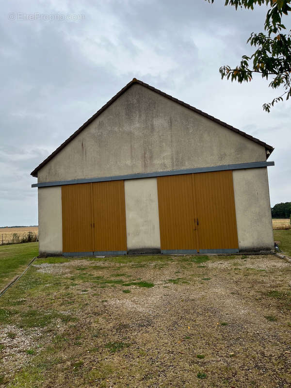 Maison à FERRIERES-HAUT-CLOCHER