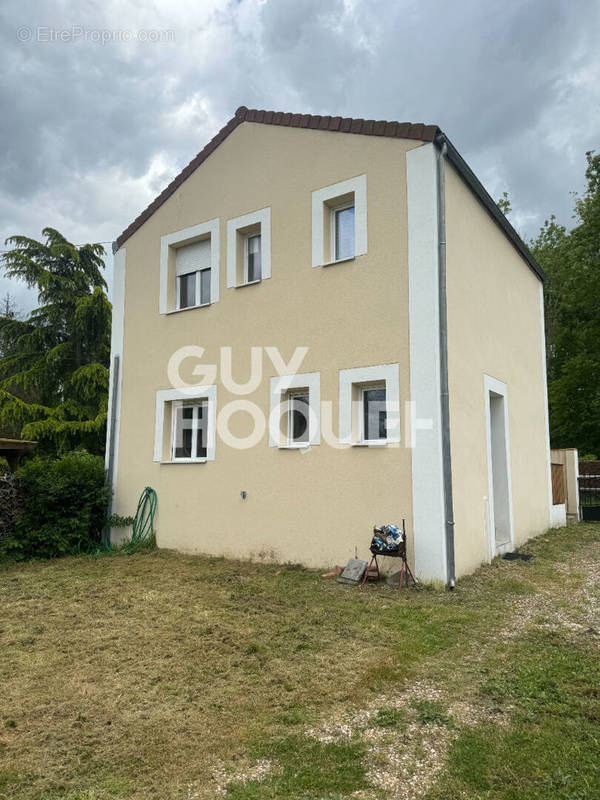 Maison à EZY-SUR-EURE