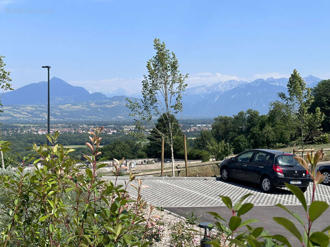 Appartement à REIGNIER