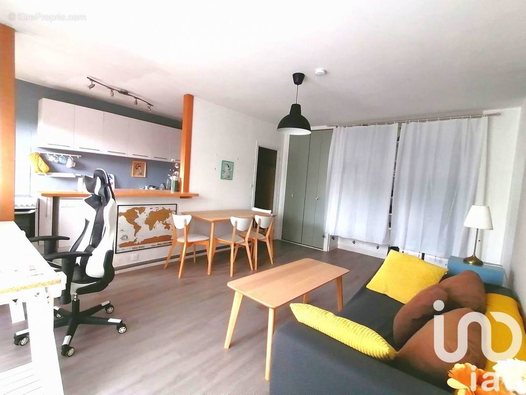 Photo 1 - Appartement à HEROUVILLE-SAINT-CLAIR