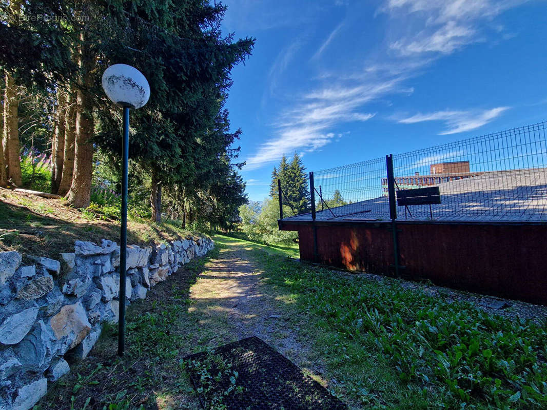 Appartement à LES CHAPELLES