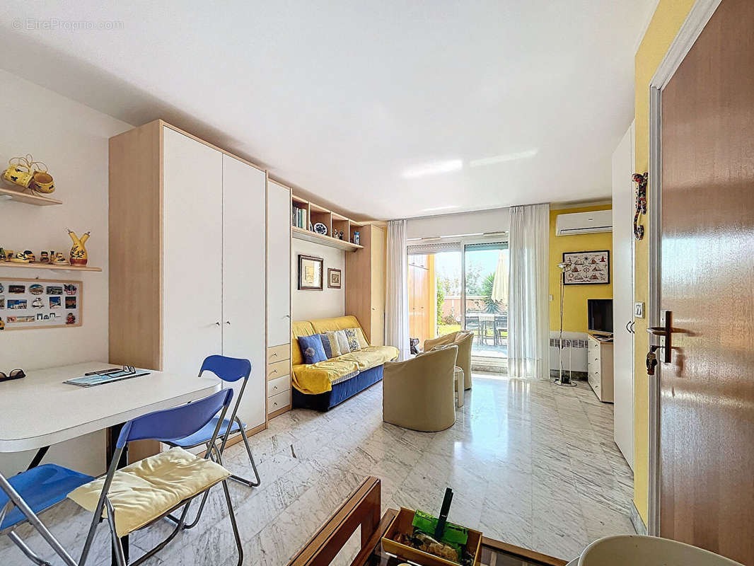 Appartement à ROQUEBRUNE-CAP-MARTIN