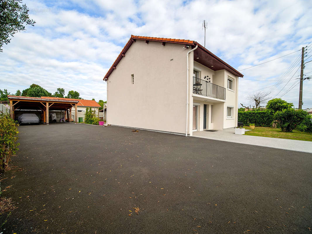 Maison à LABOUHEYRE