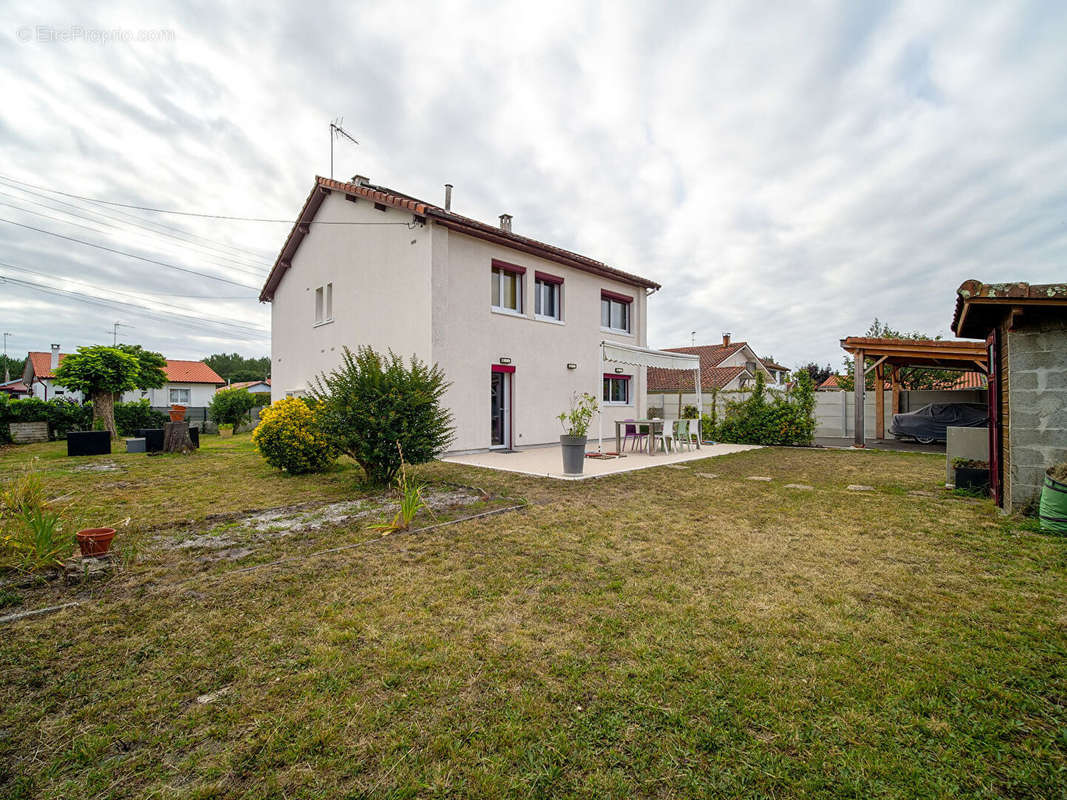 Maison à LABOUHEYRE