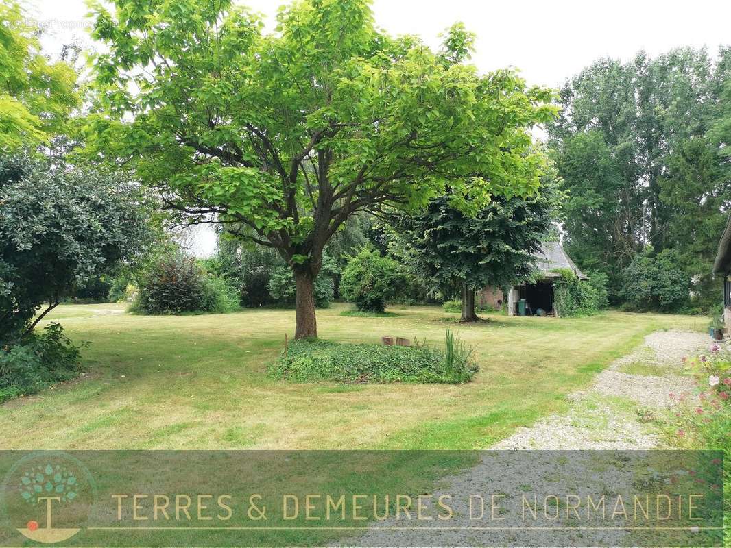 Maison à BERNAY