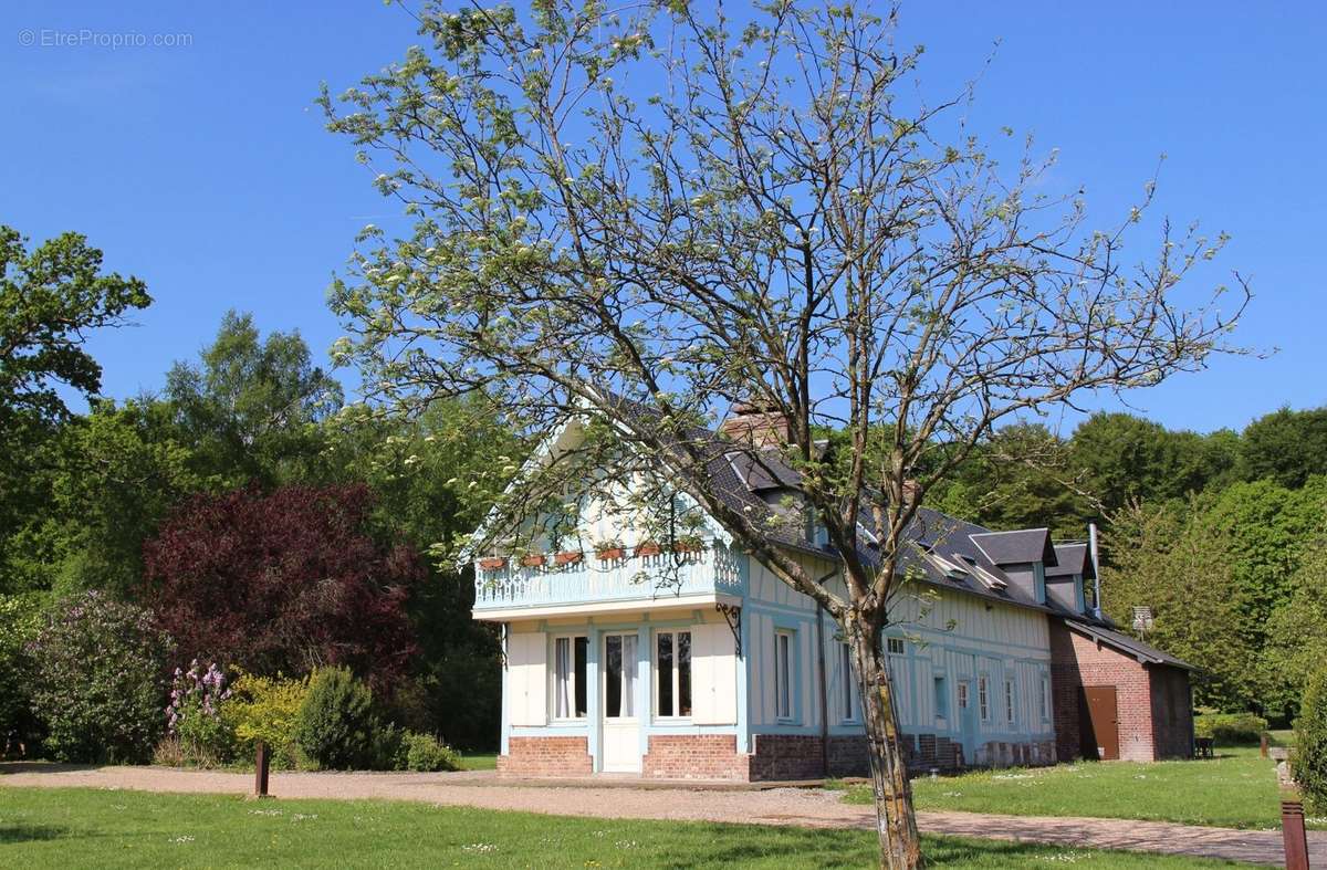 Maison à CORMEILLES