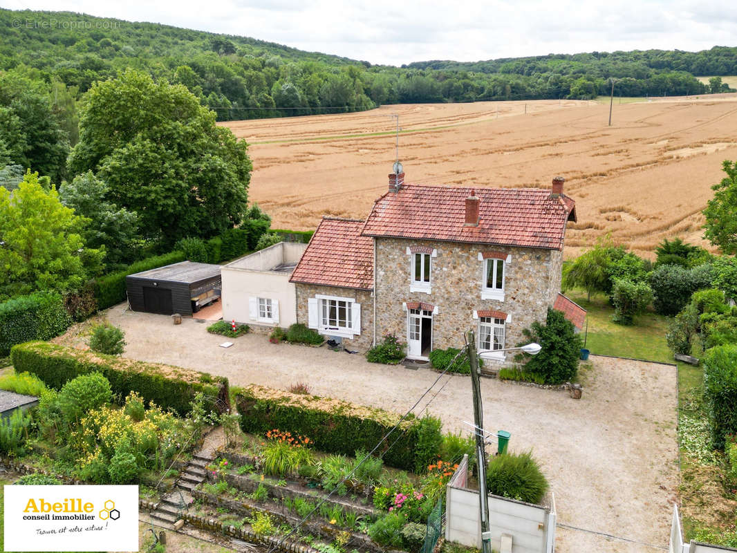 Maison à VILLECONIN