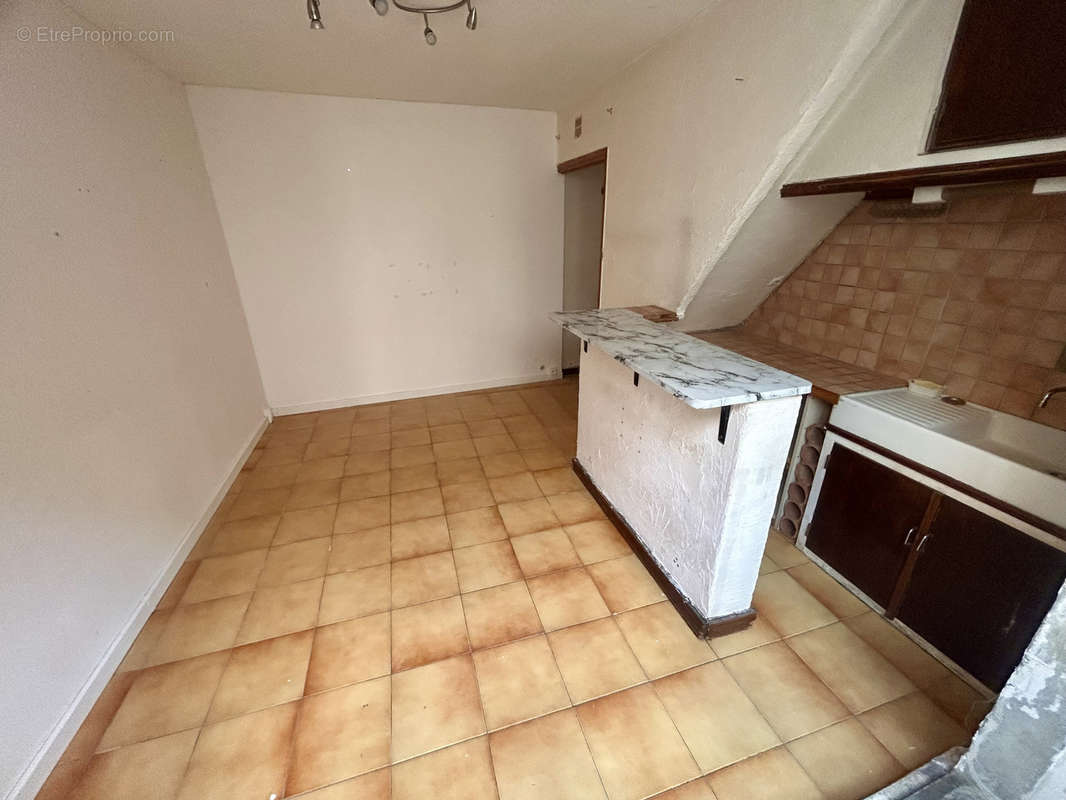 Appartement à GALLARGUES-LE-MONTUEUX