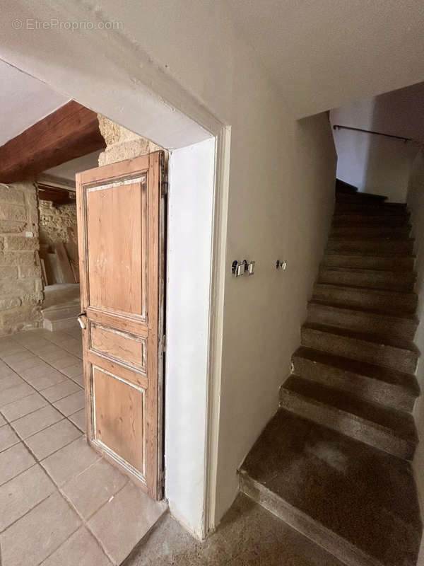 Appartement à GALLARGUES-LE-MONTUEUX