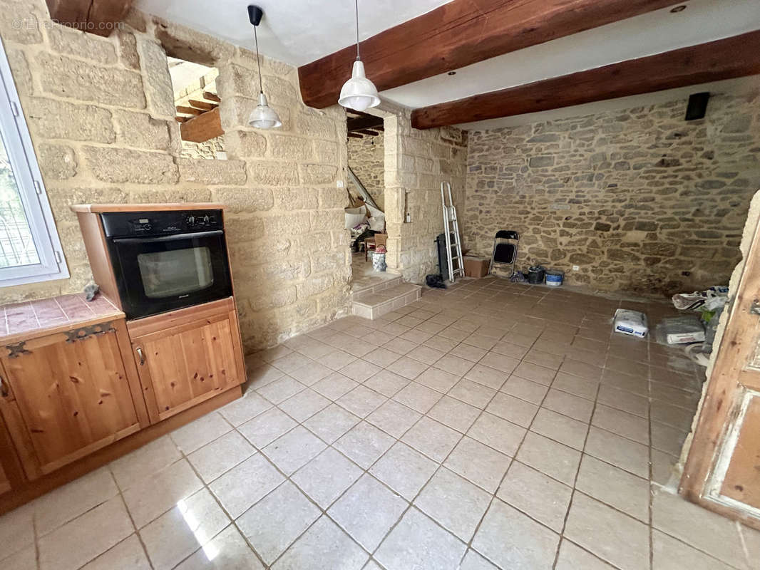 Appartement à GALLARGUES-LE-MONTUEUX