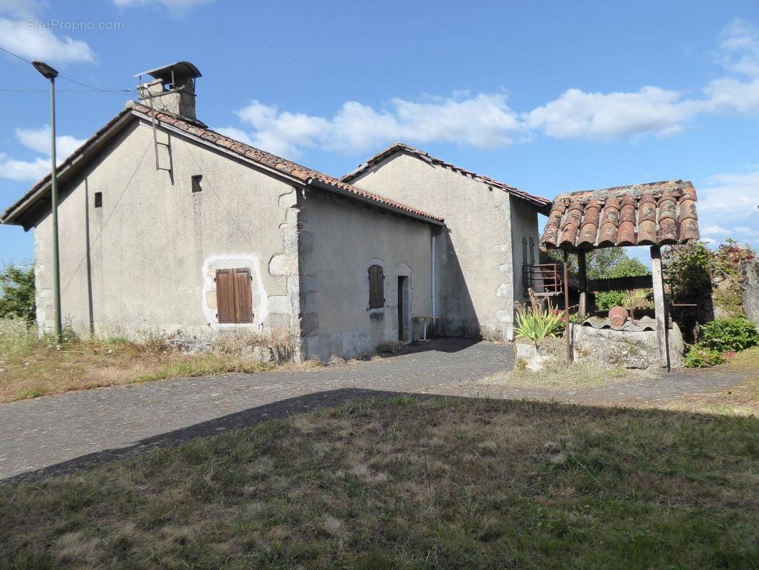 Maison à SAINT-SAURY