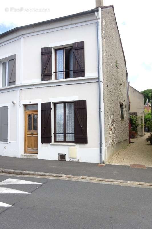 Appartement à CHAMPAGNE-SUR-SEINE