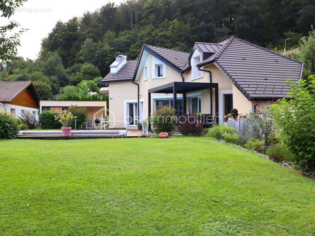 Maison à SAINT-NABORD