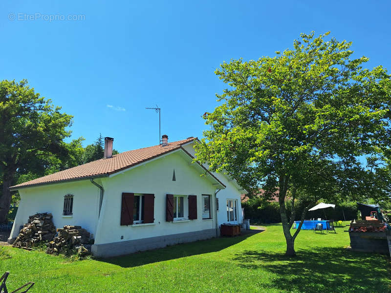 Maison à GARLIN