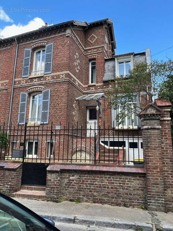 Maison à BEAUVAIS