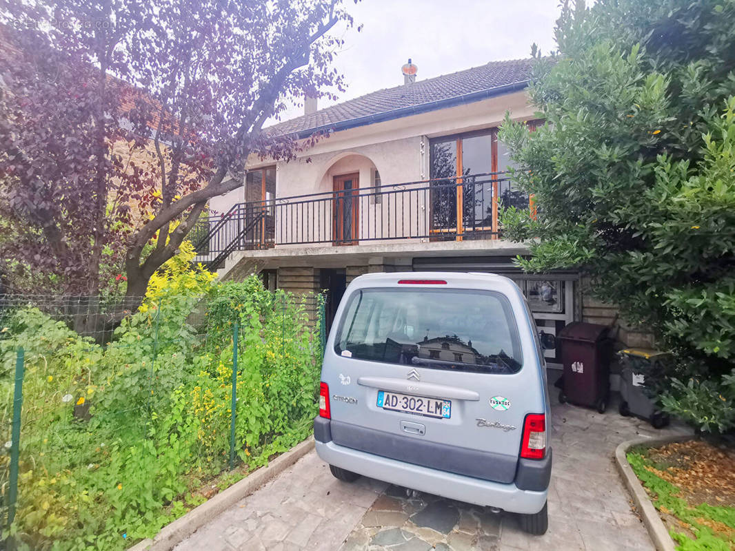 Maison à CHELLES