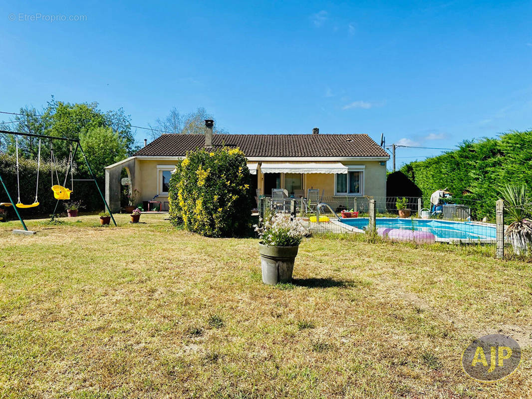 Maison à LESPARRE-MEDOC