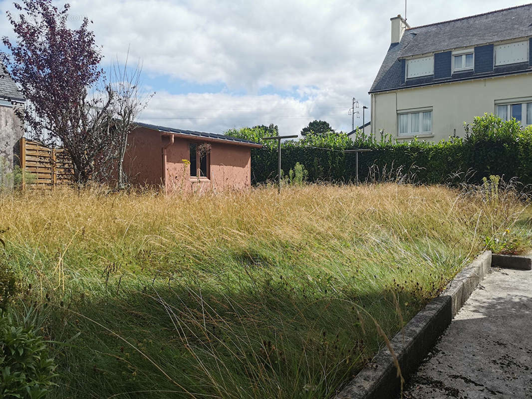 Terrain à QUIMPER