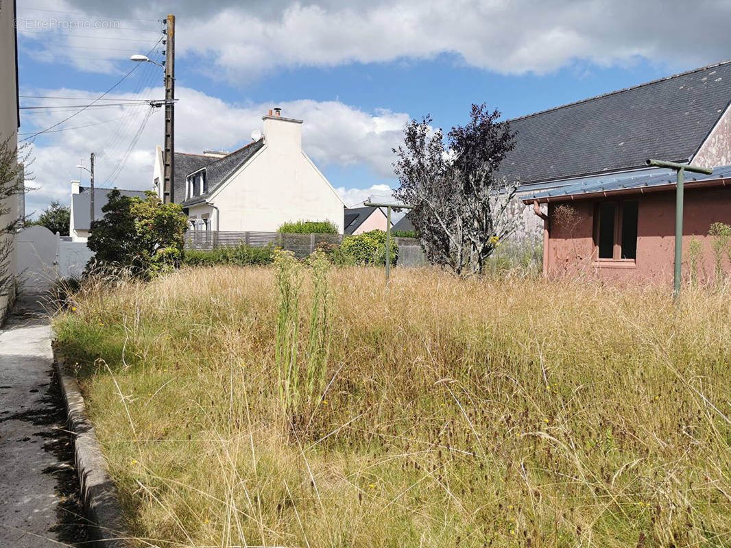 Terrain à QUIMPER