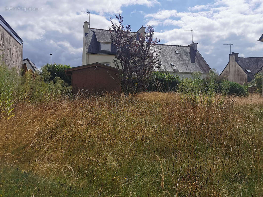 Terrain à QUIMPER