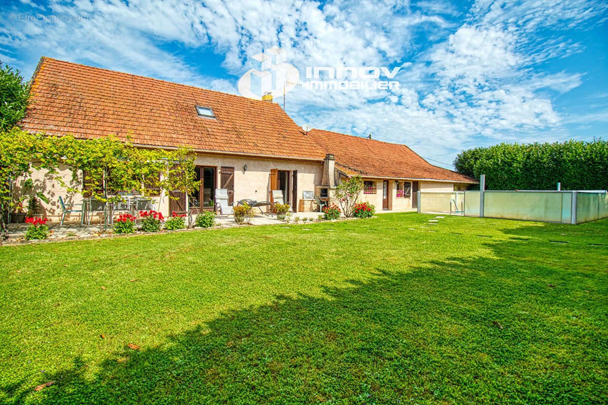 Maison à SAINT-MAURICE-EN-RIVIERE