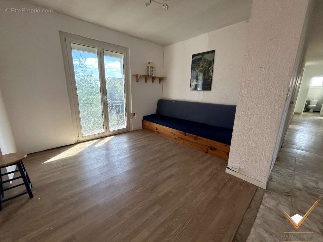 Appartement à FROUZINS