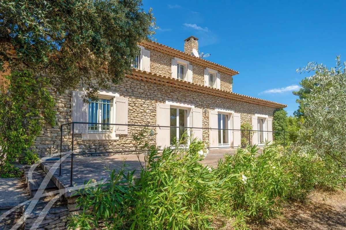 Maison à CABRIERES-D&#039;AVIGNON