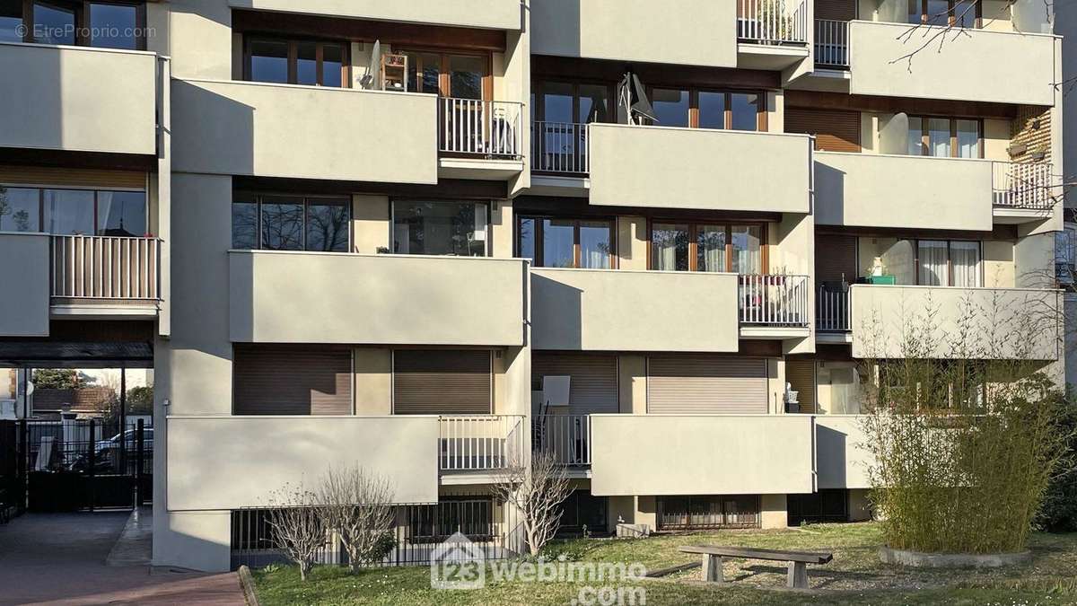 Appartement à CHAMPIGNY-SUR-MARNE