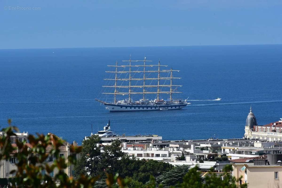 Appartement à CANNES